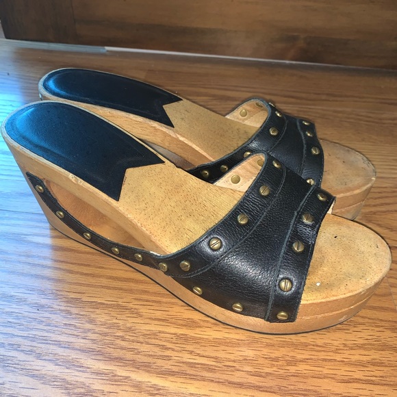 Micheal Kors Wedge Sandals - Picture 2 of 6